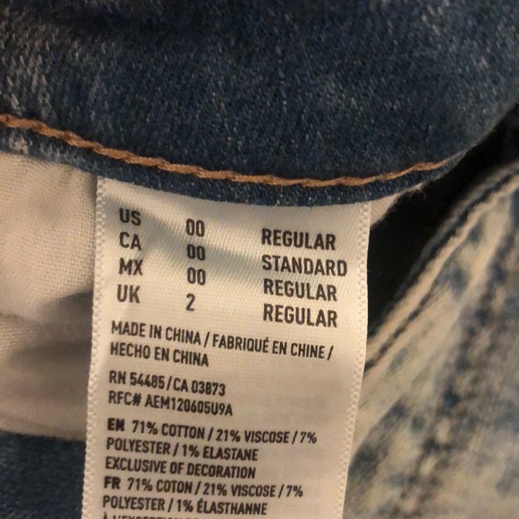 American Eagle Destroyed Skinny - Picture 3 of 3